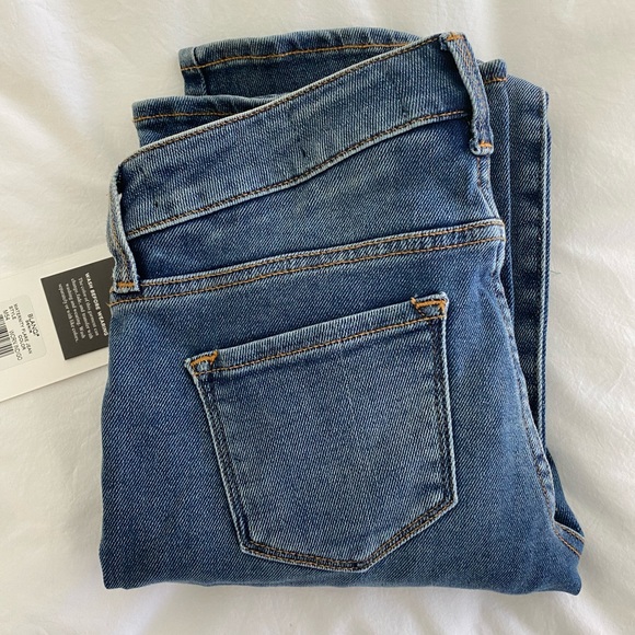 Blanqi Maternity Jeans NWT sold out online - Picture 1 of 6